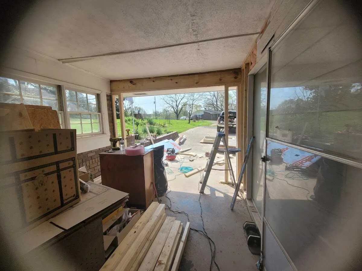 Air movers and dehumidifier for Drying & Dehumidification in Orange